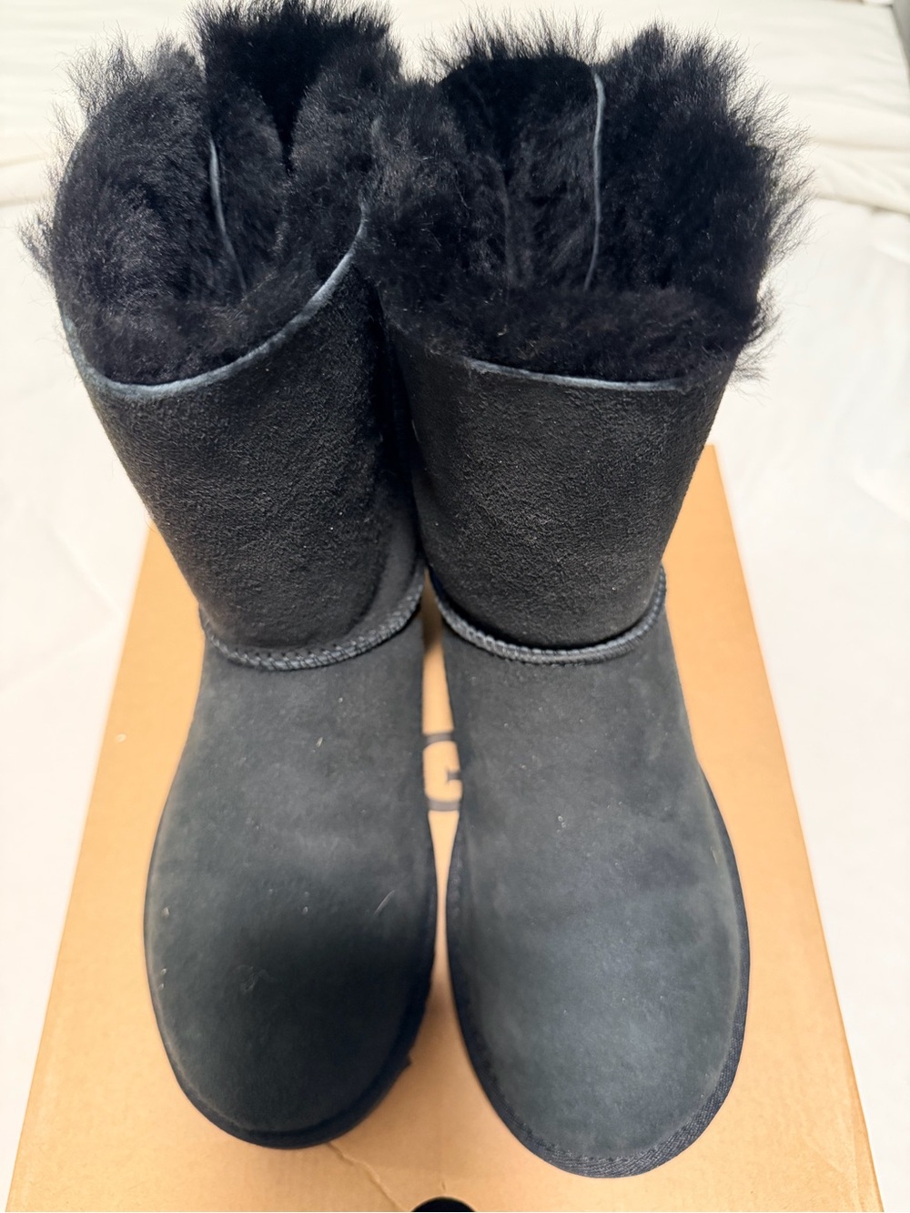 UGG Women’s Bailey Bow II - Picture 3 of 5
